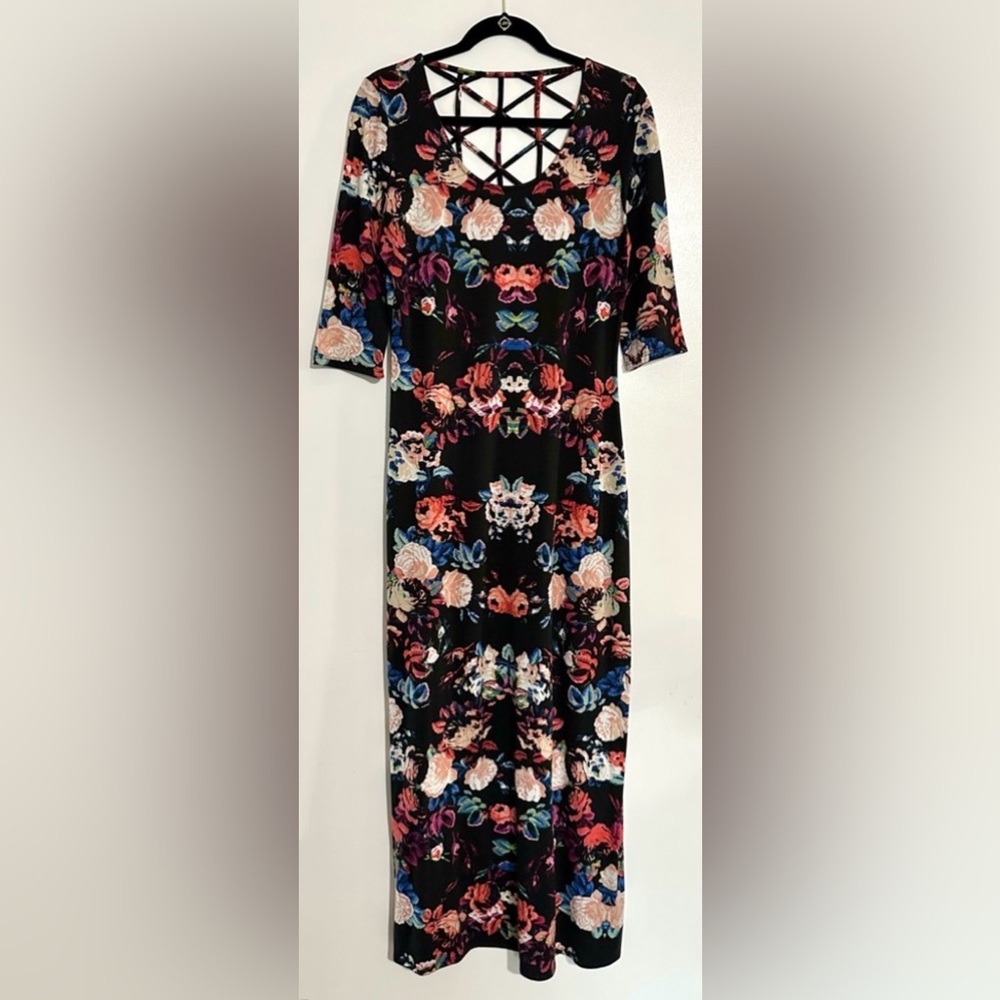 Slinky Floral Dress w/ Strappy Cross Lattice Back EUC Large